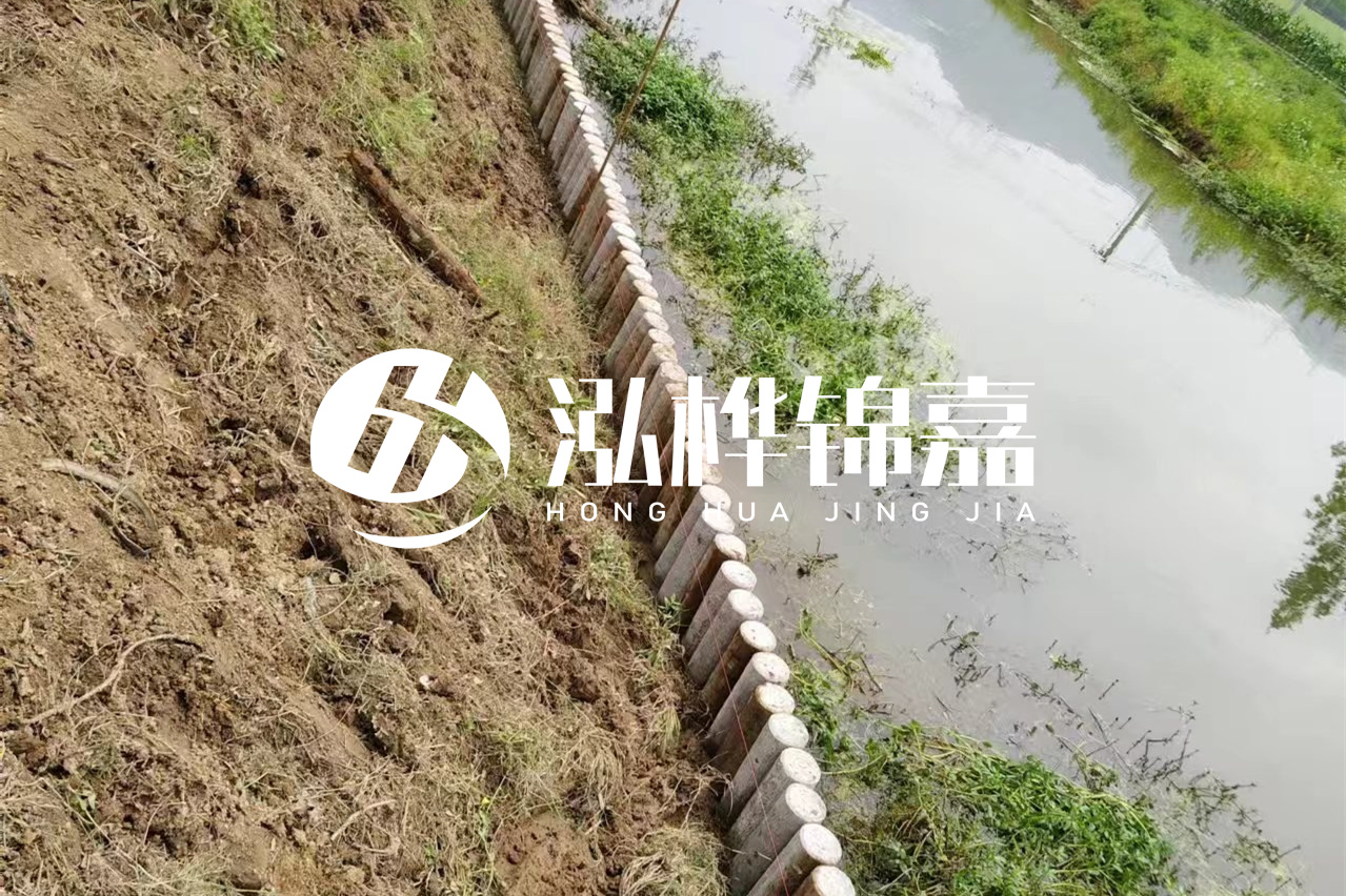 仿木樁施工前注意事項(xiàng)-水泥樁打樁機(jī)是怎么打樁的？
